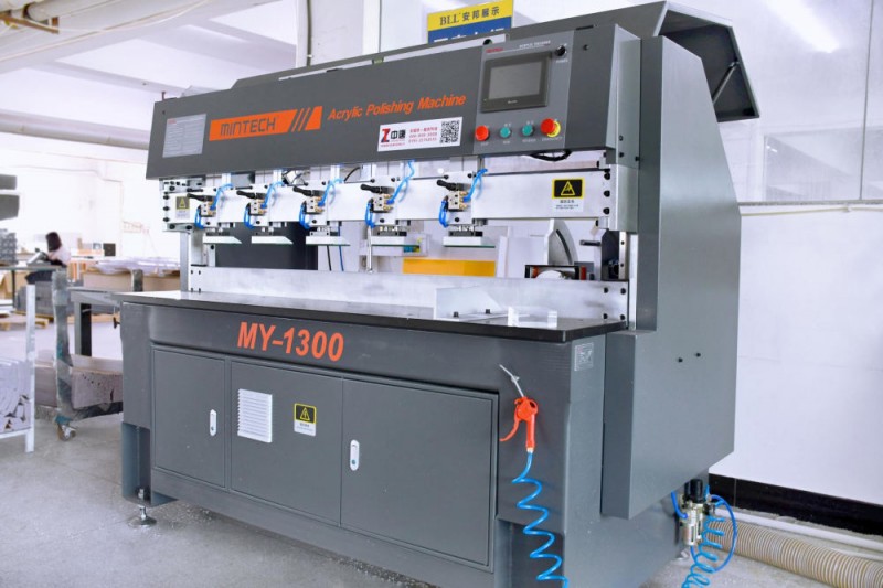 Diamantni polirni stroj